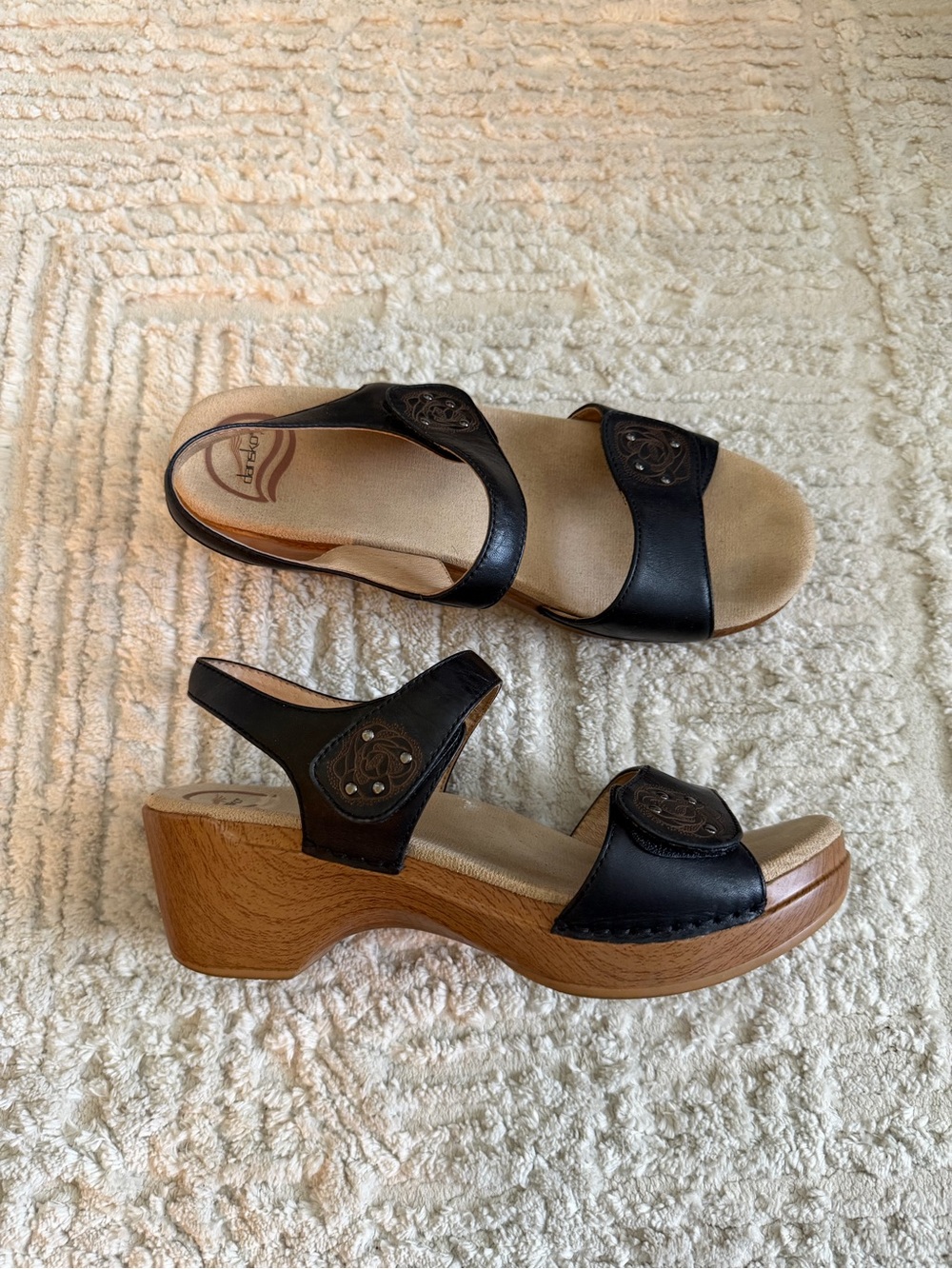 Dansko Black Leather Slingback Sandals Wood Look Platform Clog Heels